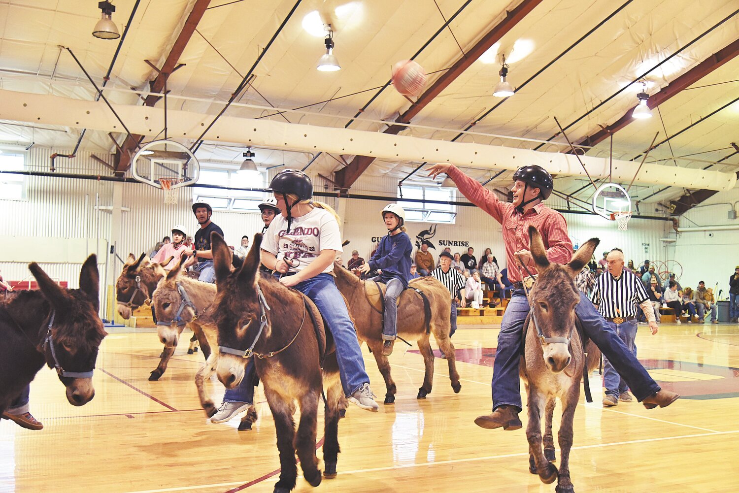 Donkey Basketball exhibits stubborn defense, plenty of hee-hawing